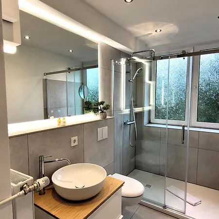 Апартаменты 21093 *